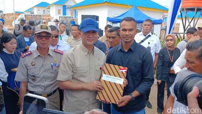 Mentrans iftitah Sulaiman saat kunjuangn kerja ke Rempang, Kepri. (Alamudin Hamapu/detikSumut)