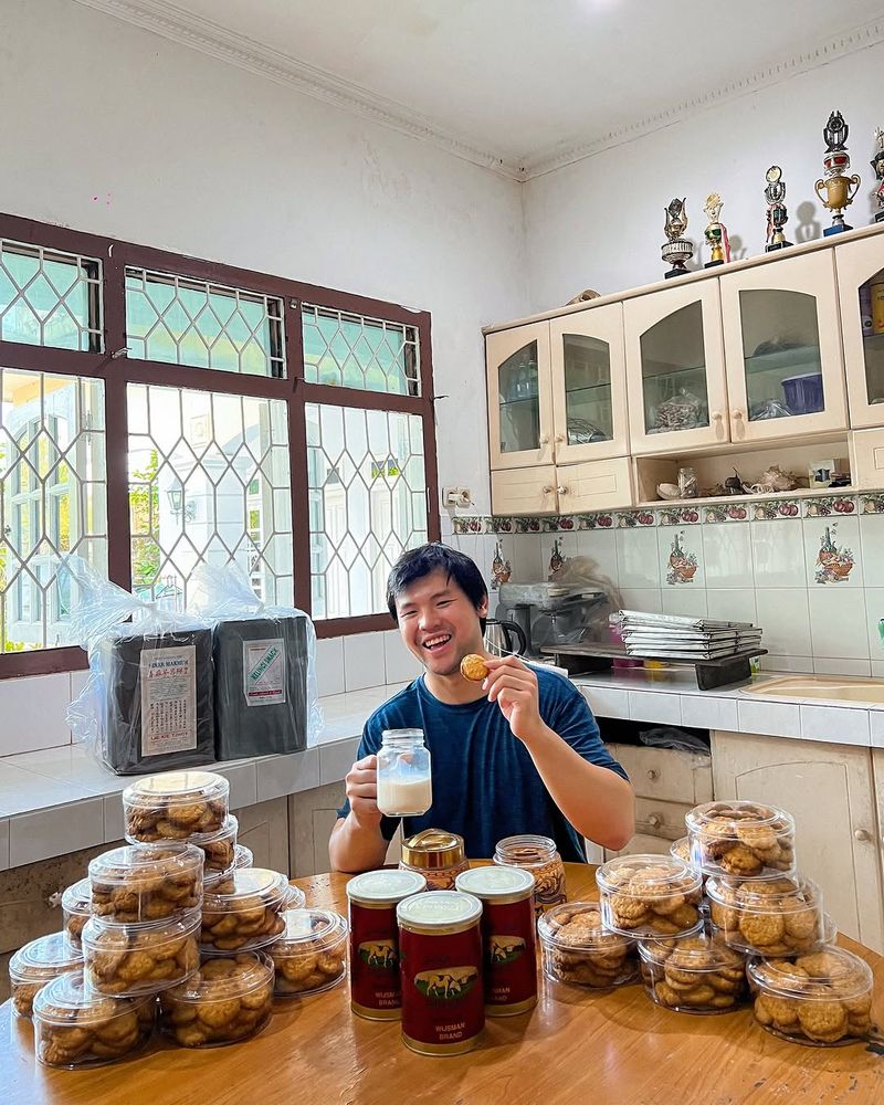 Nicholas Sean jualan cookies