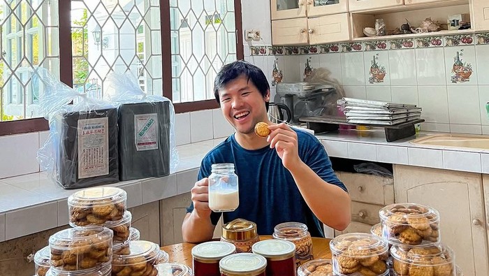 Nicholas Sean jualan cookies