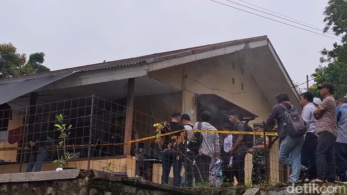 TKP ditemukannya IRT tewas di Purwakarta