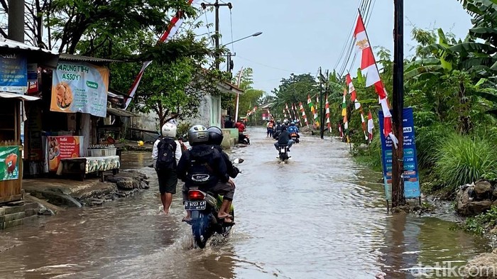 Penampakan banjir di Lembur Sawah, Sapan, Kecamatan Bojongsoang, Kabupaten Bandung