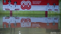 Untuk mengatasi banjir yang kerap datang saat hujan deras, Pemkot Bekasi akan membangun polder air di belakang Kelurahan Sepanjang Jaya.
