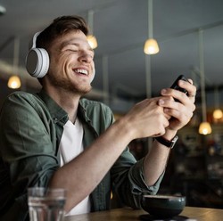Biar Gak Ada Kasus Lagi: Kalau Keberatan Royalti, Matikan Musiknya!