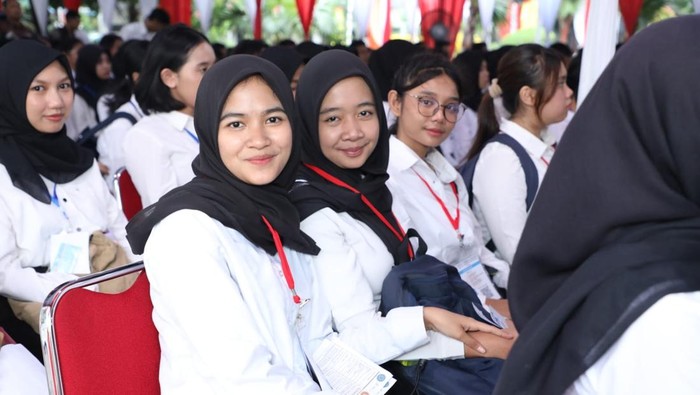 Peninjauan pelaksanaan Seleksi Kompetensi Dasar (SKD) Sekolah kedinasan 2025 di Badan Kepegawaian Negara (BKN), Jakarta, Senin (11/8/2025).