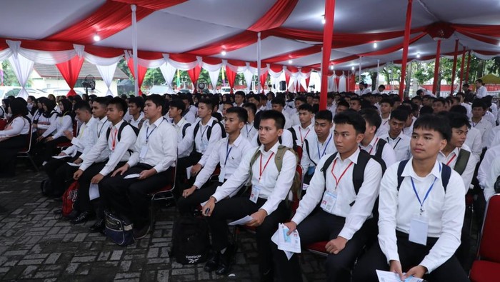 Peninjauan pelaksanaan Seleksi Kompetensi Dasar (SKD) Sekolah kedinasan 2025 di Badan Kepegawaian Negara (BKN), Jakarta, Senin (11/8/2025).