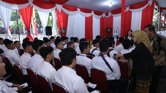 Peninjauan pelaksanaan Seleksi Kompetensi Dasar (SKD) Sekolah kedinasan 2025 di Badan Kepegawaian Negara (BKN), Jakarta, Senin (11/8/2025).