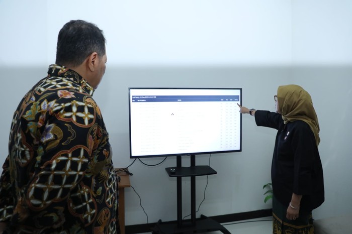 Peninjauan pelaksanaan Seleksi Kompetensi Dasar (SKD) Sekolah kedinasan 2025 di Badan Kepegawaian Negara (BKN), Jakarta, Senin (11/8/2025).