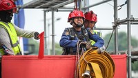 Selain menguji kecepatan dan kekuatan fisik, JFFC 2025 juga menjadi ajang pembuktian kerja sama dan koordinasi tim yang menjadi kunci keberhasilan dalam setiap operasi pemadaman kebakaran. ANTARA FOTO/Asprilla Dwi Adha