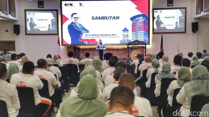 Suasana bimbingan teknis ASN Kabupaten Bandung dan keluarga oleh KPK