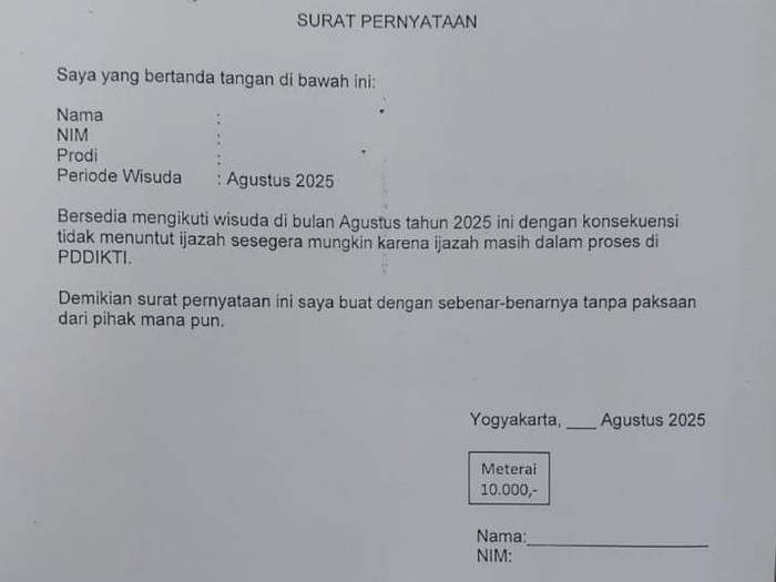 Surat pernyataan untuk calon wisudawan UNY yang sudah direvisi, Selasa (12/8/2025).