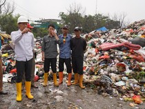 Kunjungi TPA Galuga, Wabup Bogor Terima Keluhan Pekerja soal Penambahan APD