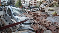 Pemerintah Turki telah mengirim tim bantuan dan logistik. Proses pendataan kerusakan dan korban masih terus berlangsung setelah bencana gempa bumi berkekuatan magnitudo 6,1 menghantam wilayah tersebut. REUTERS/Efekan Akyuz