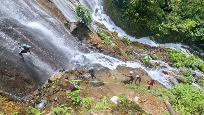 Wisata air terjun di Desa Belitar Seberang, Bengkulu