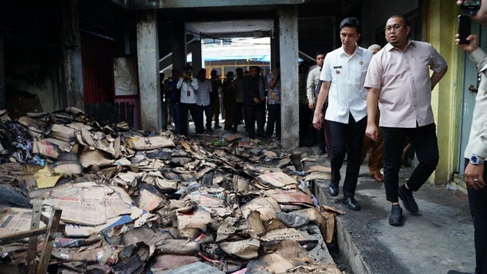 Andre Rosiade meninjau pasar Silungkang, Sumbar yang terbakar