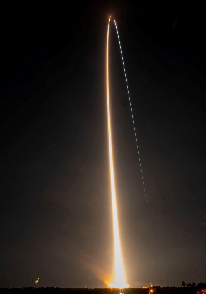 A United Launch Alliance Vulcan (ULA) rocket lifts off from Space Launch Complex-41, as a part of the United States Space Force (USSF)-106 mission, the first U.S. national security launch aboard the ULA Vulcan, at the Cape Canaveral Space Force Station in Cape Canaveral, Florida, U.S., August 12, 2025. REUTERS/Steve Nesius