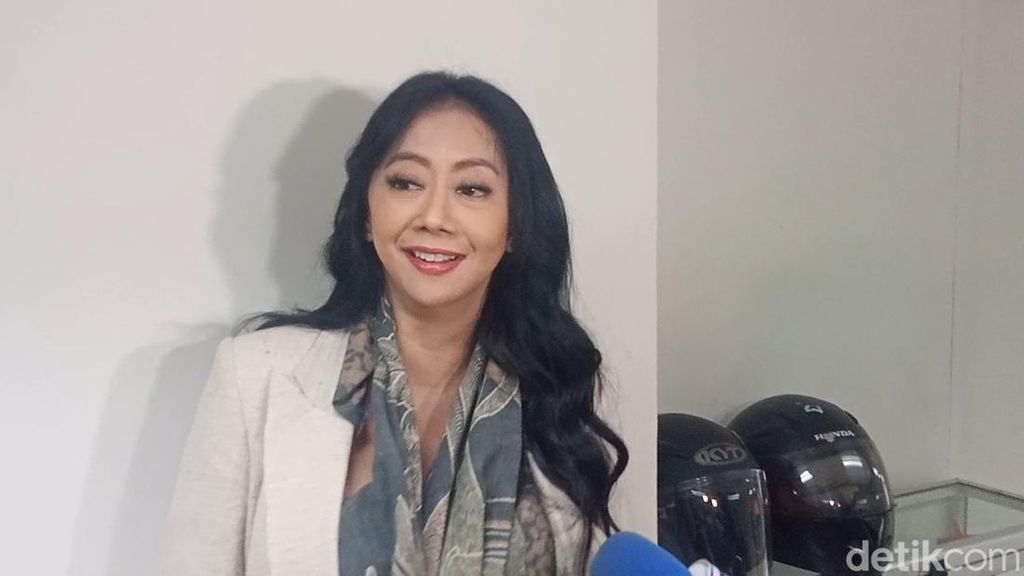 Asri Welas Jawab Soal Kerap Tampil Seksi di Medsos