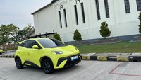 BYD Atto 1 Mulai Dikirim ke Garasi Konsumen Indonesia BYD Atto 1 Mulai Dikirim ke Garasi Konsumen Indonesia