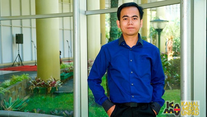 Cecep meraih doktor pada usia 26 tahun.
