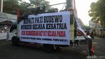 Massa Pendemo Bupati Sudewo Duduki Gedung DPRD Pati