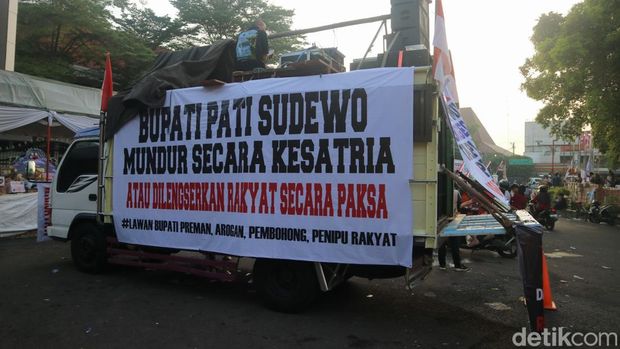 Suasana di depan Kantor Bupati Pati menjelang aksi demo hari ini, Rabu (13/8/2025).