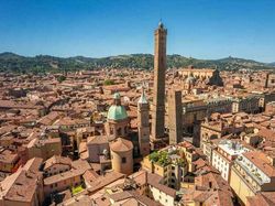 Foto Bangunan yang Bikin Melotot karena Desainnya Tak Biasa