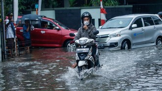 Bertambah, Banjir Rendam 45 RT dan 22 Ruas Jalan di Jakarta Sore Ini
