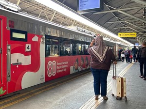KAI Daop 8 Surabaya Operasikan KA Tambahan saat Libur Kemerdekaan