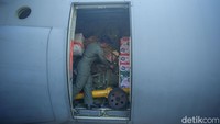 Pengiriman logistik ini dilakukan secara bersama-sama dengan 10 negara lain, termasuk Yordania dan Uni Emirat Arab. Metode penyaluran bantuan menggunakan operasi udara airdrop.  