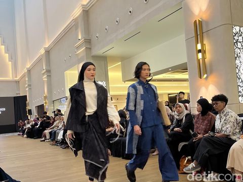 Jakarta Muslim Fashion Week (JMFW) 2026 mengangkat tema 'Essential Lab', akan berlangsung pada 6–9 November di Kartika Expo Center, Balai Kartini, Jakarta.