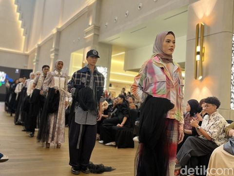 Jakarta Muslim Fashion Week (JMFW) 2026 mengangkat tema 'Essential Lab', akan berlangsung pada 6–9 November di Kartika Expo Center, Balai Kartini, Jakarta.