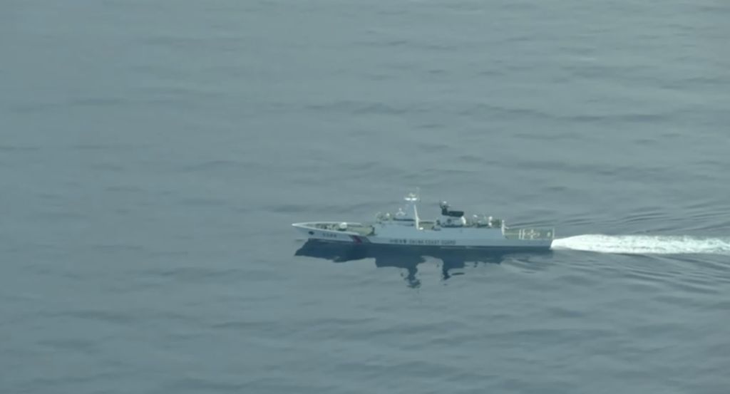 Jet tempur China 'mencegat' pesawat Filipina di atas perairan yang disengketakan. (Reuters) Jet tempur China 'mencegat' pesawat Filipina di atas perairan yang disengketakan. (Reuters)