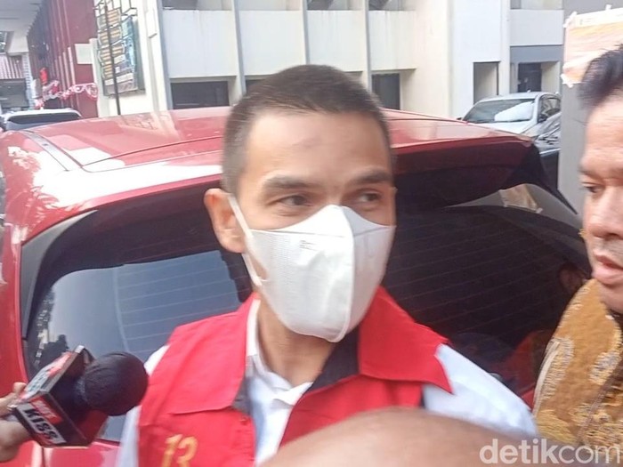 Jonathan Frizzy  di PN Tangerang.