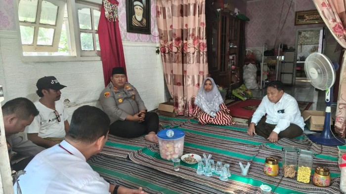 Kapolres Pasuruan beri santunan bocah tewas dibunuh tetangga