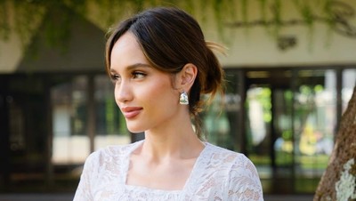 Inspirasi Busana Merah-Putih Stylish ala Cinta Laura untuk 17 Agustus-an