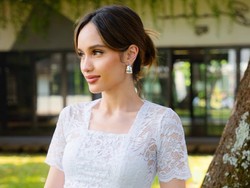 Inspirasi Busana Merah-Putih Stylish ala Cinta Laura untuk 17 Agustus-an