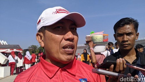 Kepala Badan Kepegawaian Daerah NTB Tri Budi Prayitno saat ditemui di Teras Udayana Mataram, Rabu (13/8/2025). (Foto: Ahmad Viqi/detikBali)