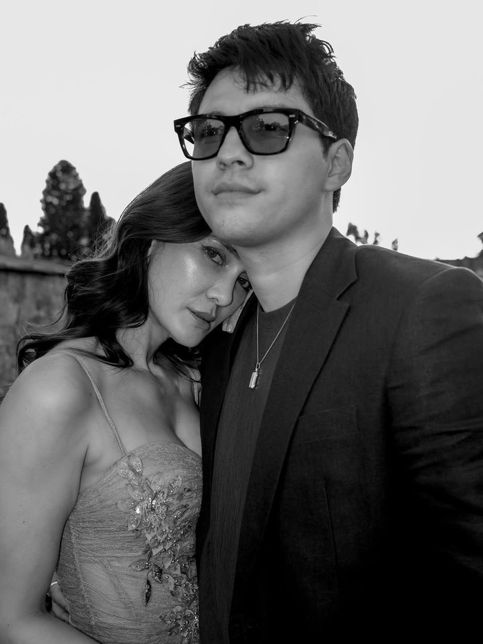 Luna Maya dan Maxime Bouttier romantis di Italia.