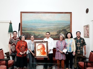 Fadli Zon Kunjungi Keluarga Bung Hatta, Antar Undangan HUT ke-80 RI