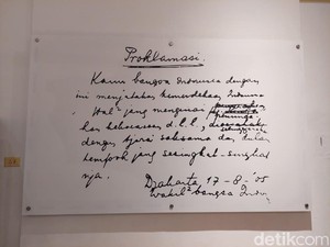Sejarah Perumusan Teks Proklamasi: Isi Naskah Asli Tulisan Tangan dan Ketikan
