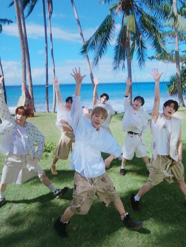 8 Potret Personel NCT WISH Syuting Video Klip Surf di Bali, Jadi Warlok 8 Potret Personel NCT WISH Syuting Video Klip Surf di Bali, Jadi Warlok
