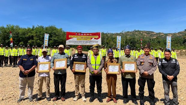 Program 'Jalur' Polda Riau sukses mengantarkan 50 pemuda dari pesisir Sungai Subayang, Kampar menjadi satpam