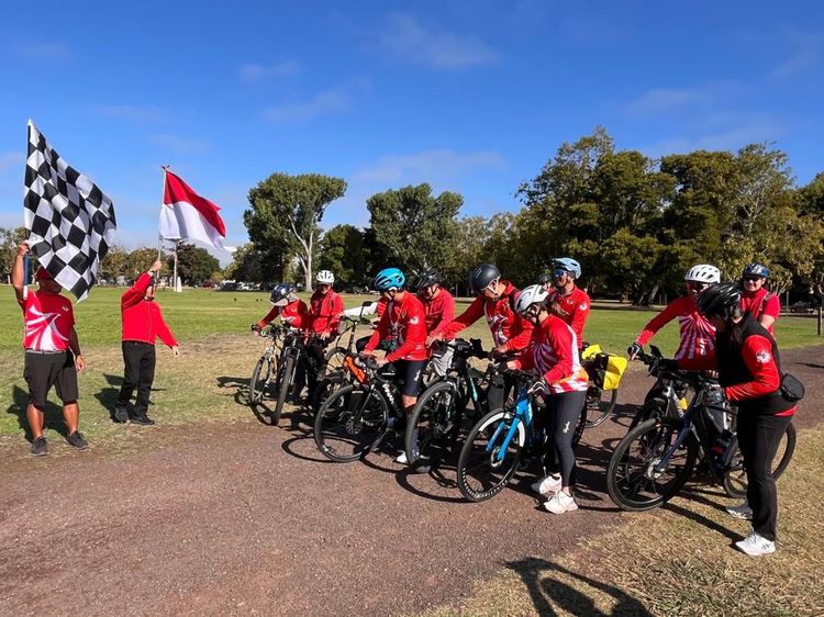 Ratusan Peserta Meriahkan Gowes Kemerdekaan di San Fransisco