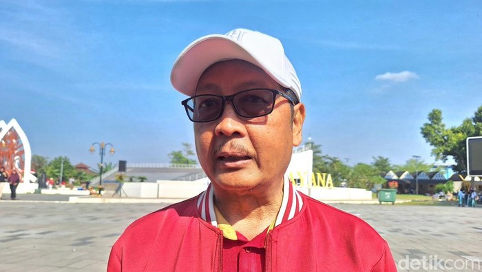 Sekda Kota Mataram Lalu Alwan Basri saat diwawancarai di Teras Udayana, Kota Mataram, Rabu (13/8/2025).