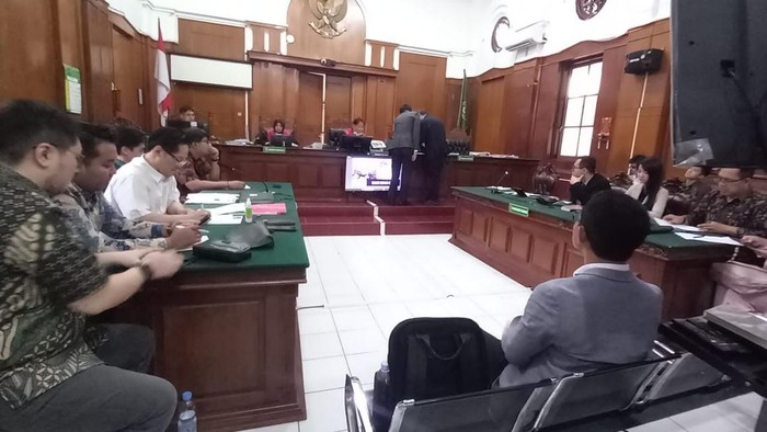 Saksi ahli dihadirkan dalam persidangan lanjutan Nany Widjaja lawan PT Jawa Pos di PN Surabaya