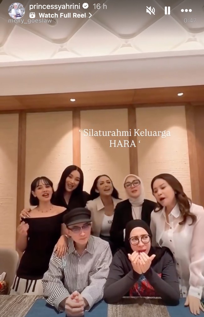 Karena sebagian besar anggota geng merupakan penyanyi ternama tanah air, mereka pun kompak membuat konten nyanyi bersama dan diunggah ke Instagram. Foto: Instagram/@princessyahrini