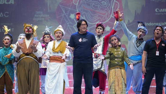 Teater Koma Pentaskan Lakon Mencari Semar pada 13-17 Agustus 2025 di Ciputra Artpreneur. Teater Koma Pentaskan Lakon Mencari Semar pada 13-17 Agustus 2025 di Ciputra Artpreneur.