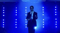 Pernikahan Davin S. Wangsawidjaja dan Vanessa Mantofa digelar pada 11 Agustus 2025. Personel F4 itu menyanyikan lagu Perfect yang dipopulerkan oleh Ed Sheeran. Foto: dok. Instagram @stradivariorchestra