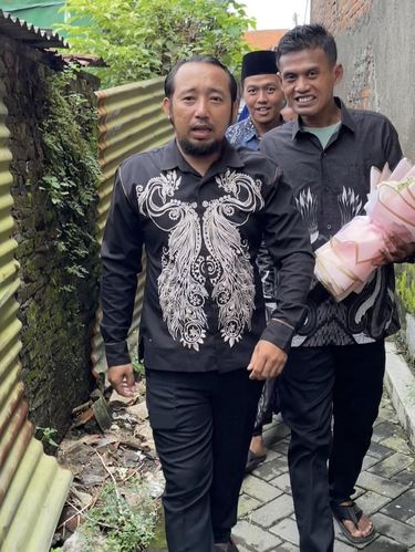 Viral lamaran pria Sidoarjo ditolak gegara bawa rombongan terlalu banyak