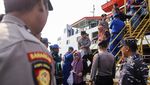 220 Penumpang KMP Gili Iyang Selamat dari Kebakaran
