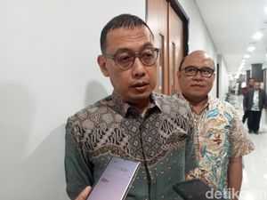 Pemkot Makassar Temukan 20 Perusahaan Fiber Optik Ilegal Bikin Kabel Semrawut
